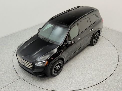 Used 2024 Mercedes-Benz GLS 450 4MATIC image 23