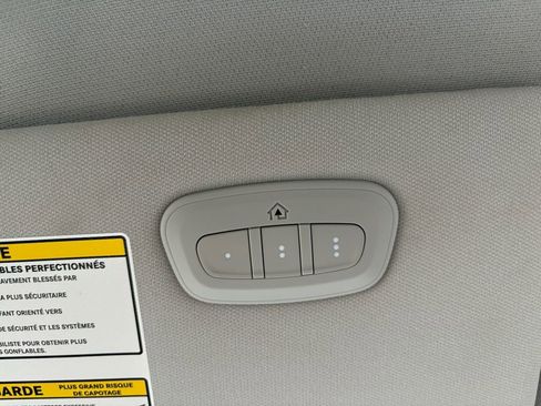 Used 2020 Jeep Cherokee Limited image 31