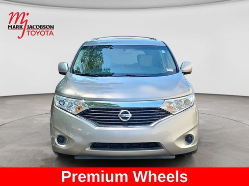 Used 2012 Nissan Quest S FWD image 2