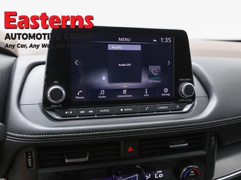 Used 2023 Nissan Rogue SV AWD/4WD image 71