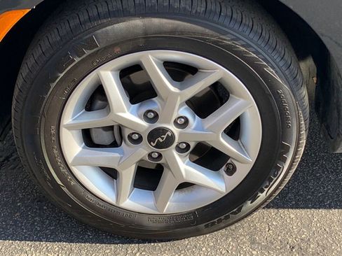 Used 2025 Kia Soul LX w/ LX Technology Package image 28