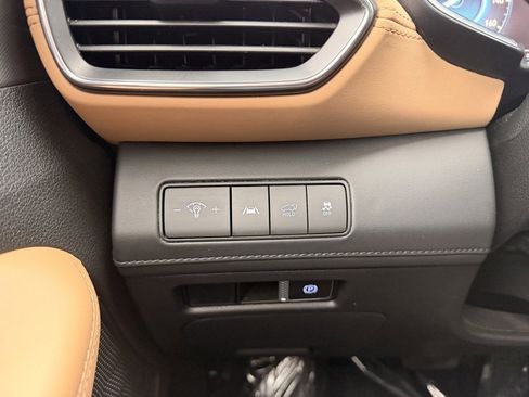 Used 2023 Hyundai Santa Fe Calligraphy image 21