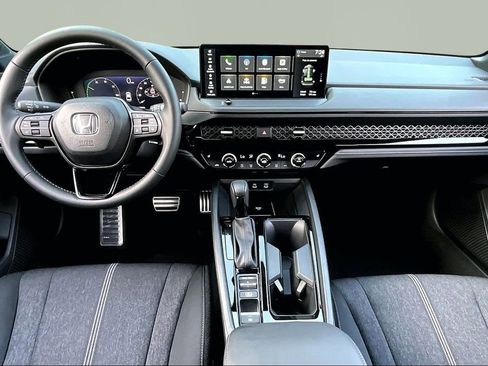 Used 2025 Honda Accord Sport image 7