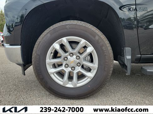 Used 2025 Chevrolet Silverado 1500 LT w/ Protection Package AWD/4WD image 7