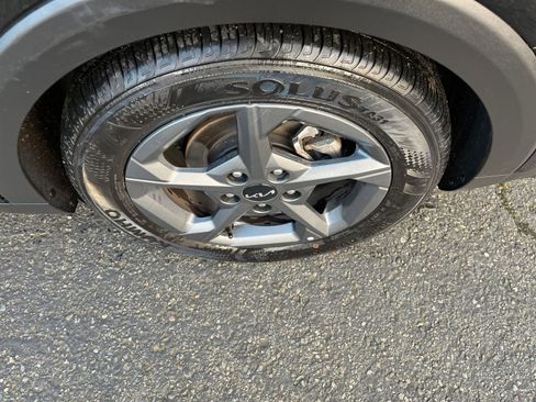 Used 2025 Kia K4 LXS image 31