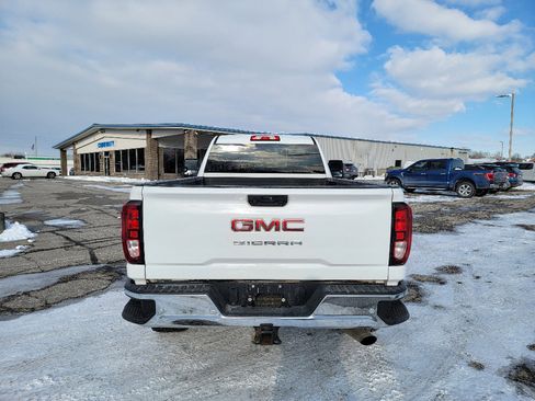 Used 2023 GMC Sierra 2500 Pro w/ Convenience Package image 8