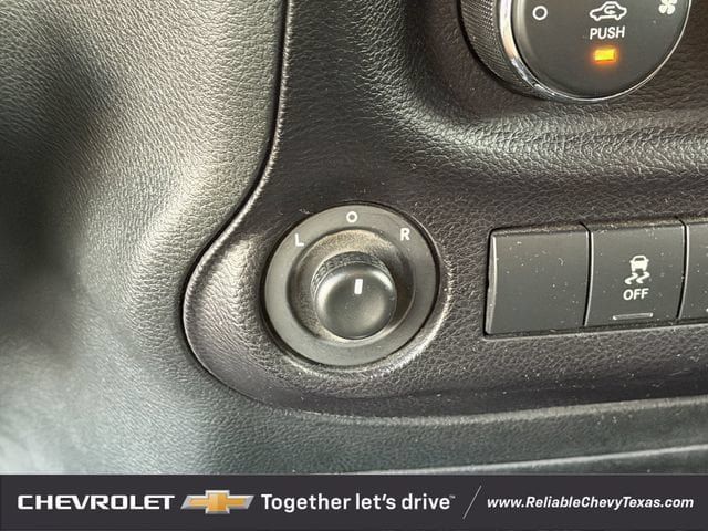 Used 2015 Jeep Wrangler Unlimited Sport AWD/4WD image 21