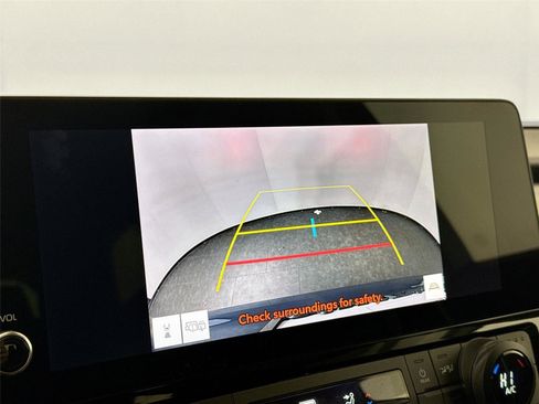 Certified 2025 Toyota Grand Highlander XLE image 24