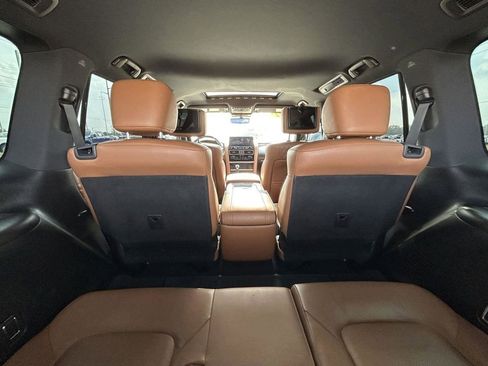 Used 2022 INFINITI QX80 Sensory w/ Cargo Package image 18