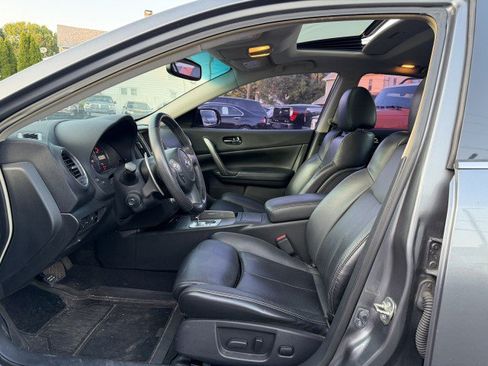Used 2014 Nissan Maxima 3.5 SV w/ Sport Package FWD image 9