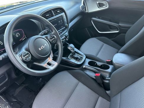 Used 2024 Kia Soul LX w/ Option Group 015 image 10
