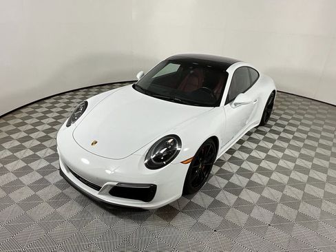Used 2018 Porsche 911 Carrera 4S image 9