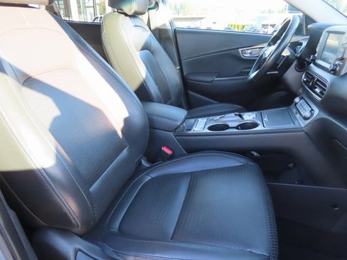 Used 2020 Hyundai Kona Limited image 47