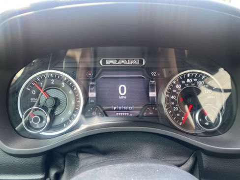 Used 2019 RAM 1500 Big Horn AWD/4WD image 14