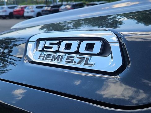 Used 2019 RAM 1500 Big Horn AWD/4WD image 4