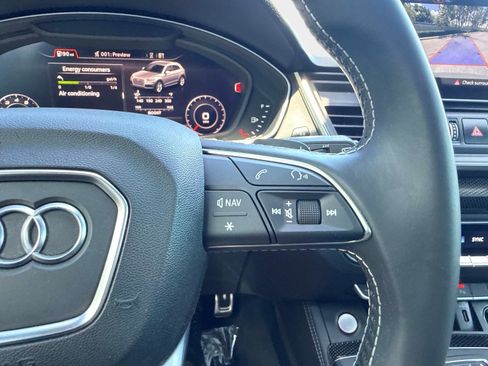 Used 2020 Audi SQ5 Prestige w/ Prestige Package AWD/4WD image 30