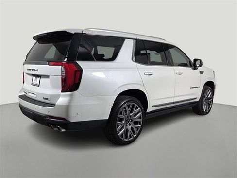 Used 2025 GMC Yukon Denali Ultimate image 4