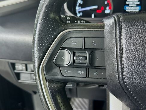 Used 2025 Toyota Tundra SR5 AWD/4WD image 16