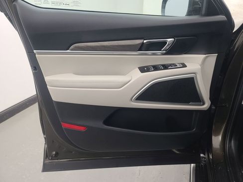 Used 2022 Kia Telluride EX w/ EX Premium Package image 25