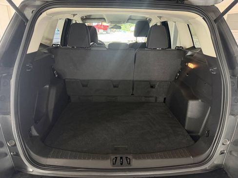 Used 2017 Ford Escape SE w/ Equipment Group 201A AWD/4WD image 17