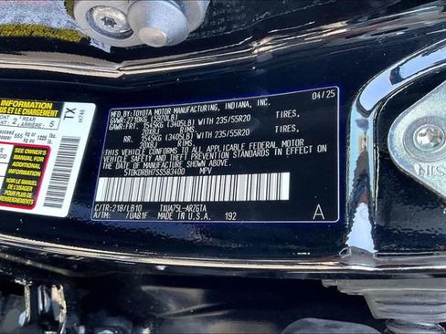 Used 2025 Toyota Highlander Limited AWD/4WD image 36