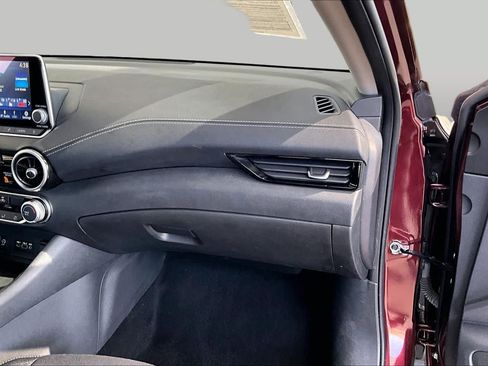 Certified 2024 Nissan Sentra SV FWD image 18