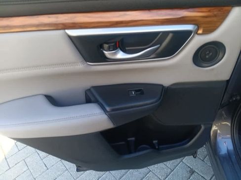 Used 2022 Honda CR-V Touring image 20