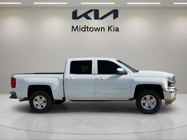 Used 2018 Chevrolet Silverado 1500 LT w/ All Star Edition RWD image 2