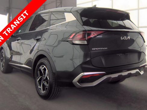 Used 2023 Kia Sportage LX FWD image 5