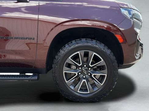 Used 2022 Chevrolet Suburban Z71 w/ Off-Road Capability Package AWD/4WD image 15