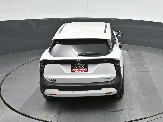 Used 2025 Nissan Kicks SV AWD/4WD image 33