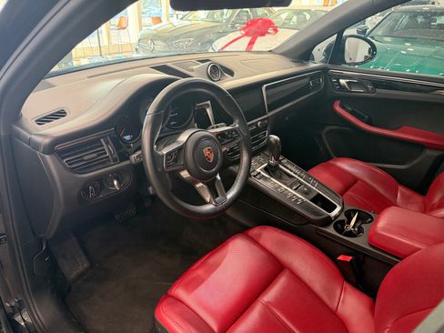 Used 2020 Porsche Macan S AWD/4WD image 8