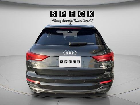 Used 2022 Audi Q3 2.0T Premium image 4
