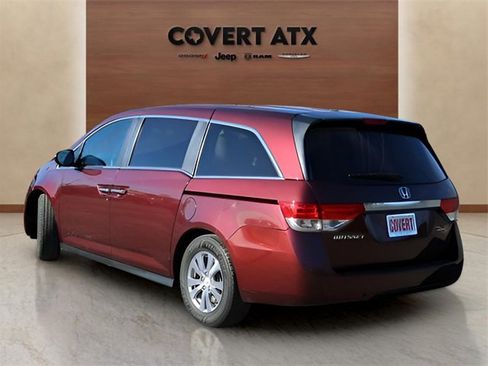 Used 2016 Honda Odyssey SE image 3