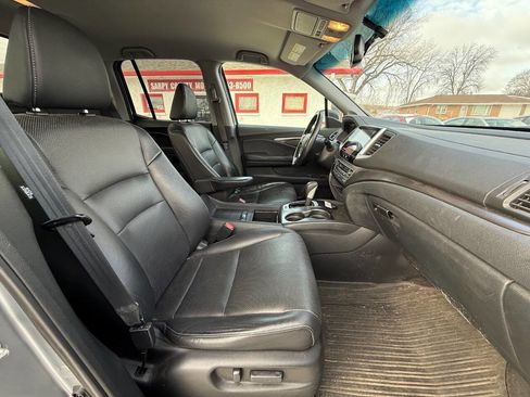 Used 2017 Honda Ridgeline RTL-T image 23