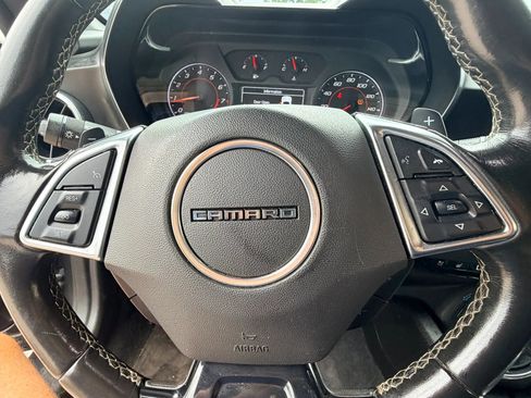 Used 2018 Chevrolet Camaro LT RWD image 19