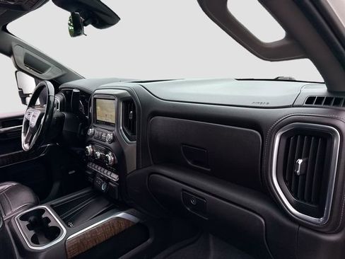 Used 2020 GMC Sierra 3500 Denali w/ Denali Ultimate Package image 32