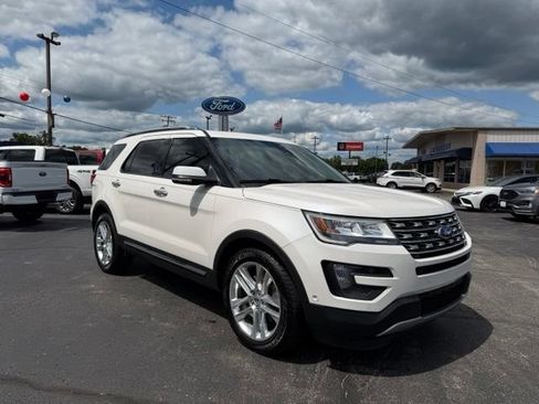 Used 2016 Ford Explorer Limited w/ Equipment Group 301A FWD image 3