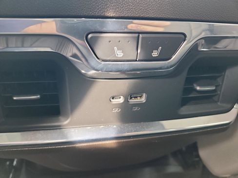 Used 2025 GMC Sierra 1500 SLT w/ SLT Premium Plus Package image 16