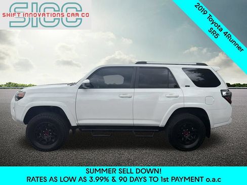 Used 2019 Toyota 4Runner SR5 AWD/4WD image 3