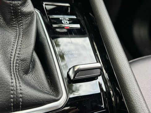 New 2025 Jeep Compass Latitude w/ Sun & Sound Group image 51