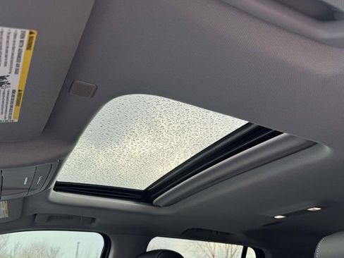 Used 2020 GMC Yukon Denali image 4