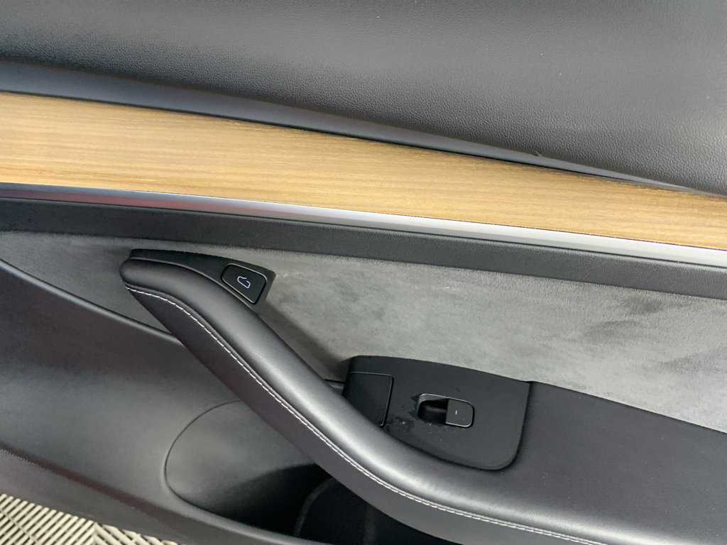 Used 2023 Tesla Model 3 Standard Range RWD image 33