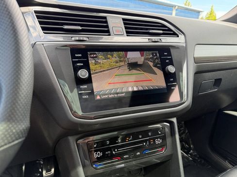 Used 2024 Volkswagen Tiguan SEL R-Line AWD/4WD image 17