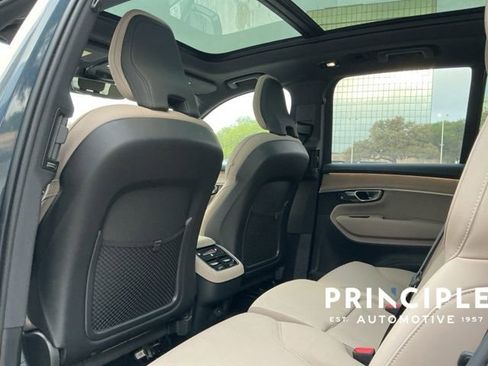 Certified 2025 Volvo XC90 B5 Plus image 31