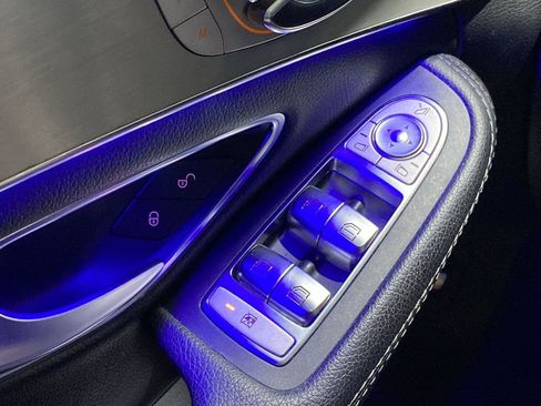 Certified 2019 Mercedes-Benz C 300 Sedan image 8