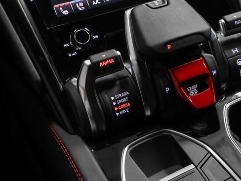 Used 2024 Lamborghini Urus S AWD/4WD image 53