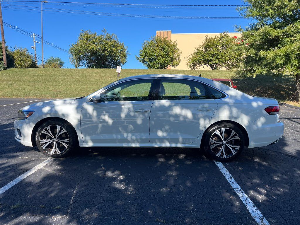 Used 2021 Volkswagen Passat 2.0T SE FWD image 8