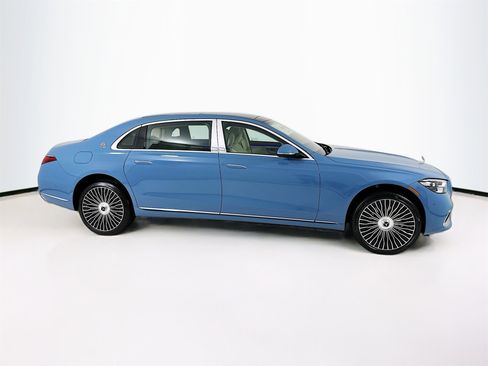 New 2026 Mercedes-Benz Maybach S 580 4MATIC image 9