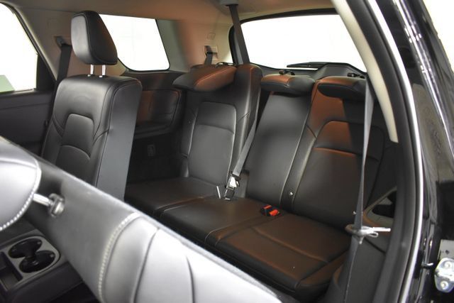 Certified 2025 Nissan Pathfinder SL AWD/4WD image 32